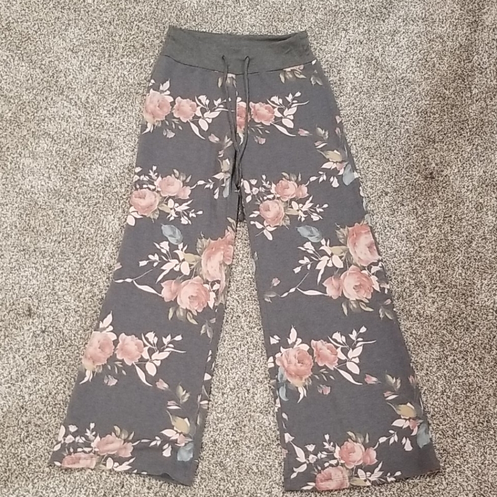 Jordann Floral Sweatpants